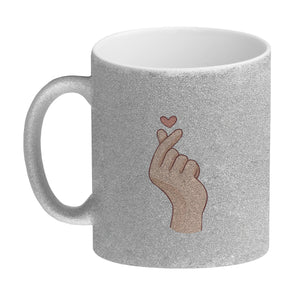 K-Pop Kaffeebecher in Farbe mit Herzsymbol