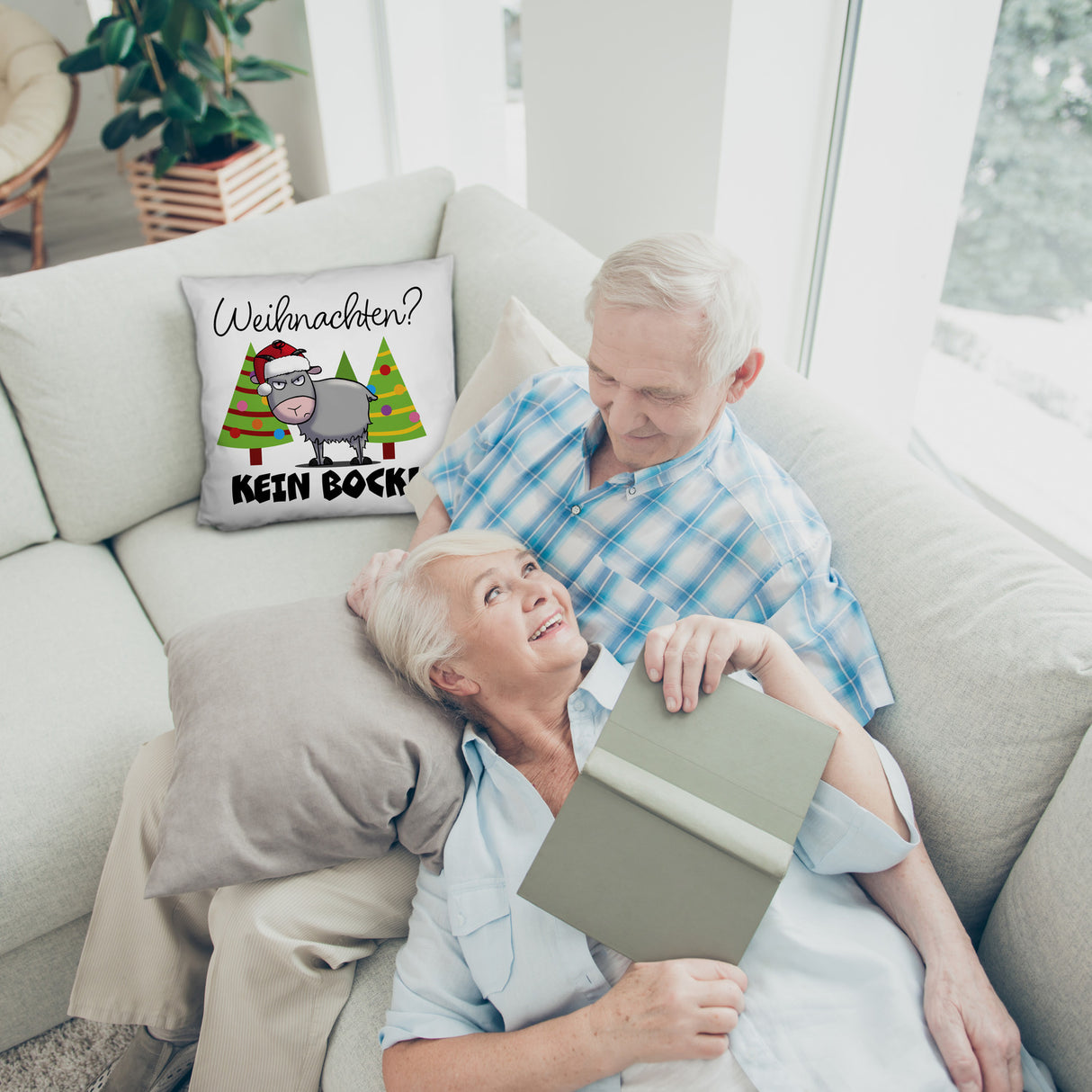 Ziegenbock mit Zipfelmütze Kissen mit Spruch Weihnachten? Kein Bock