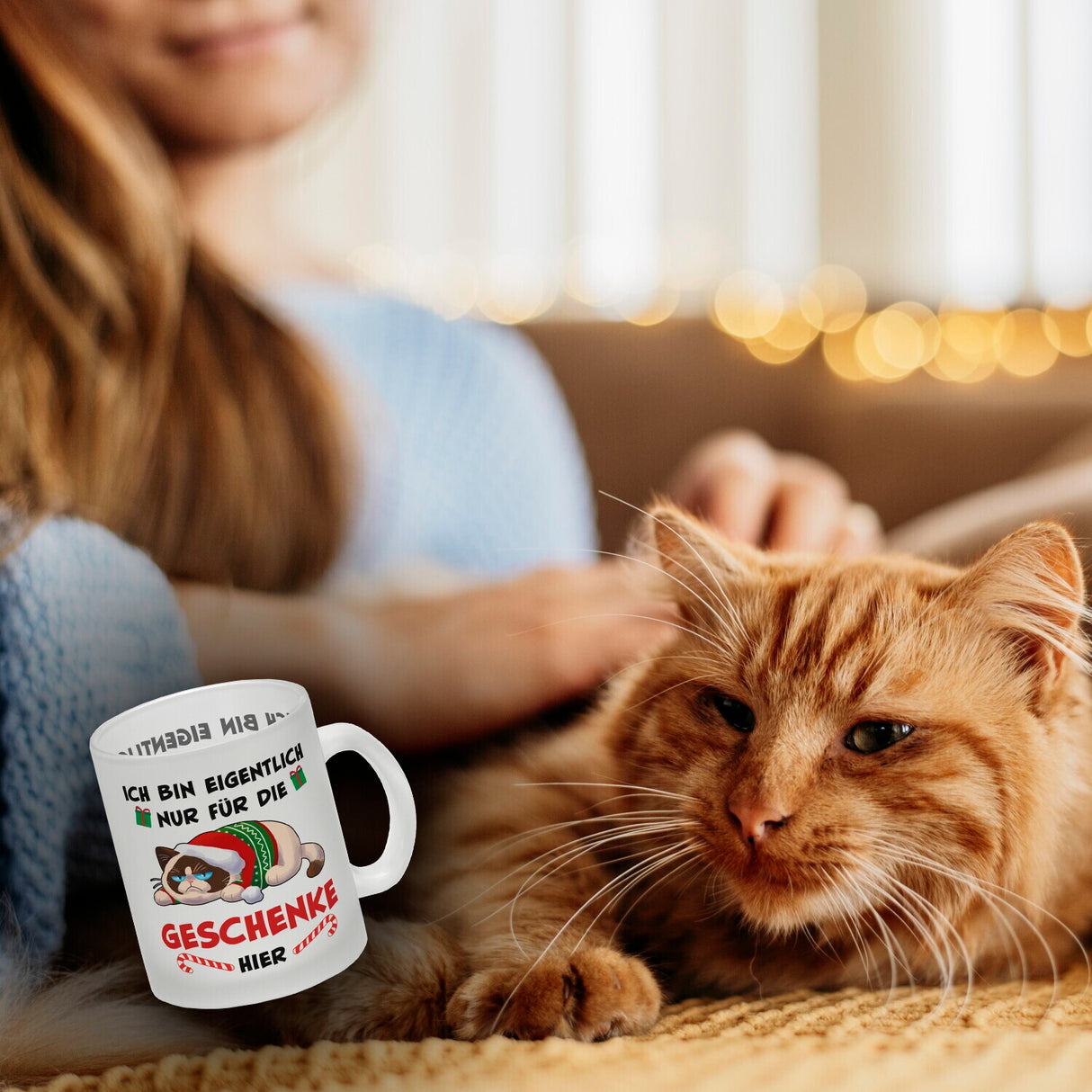 Grimmige Katze Kaffeebecher mit Spruch nur für die Geschenke hier