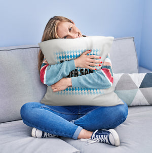 I und mei Sofa san oans! Kissen mit bayrischer Flagge