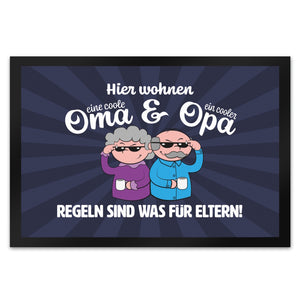 Coole Großeltern Fußmatte in 35x50 cm mit Spruch Regeln sind was für Eltern