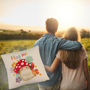 Hug me Kissen mit Fliegenpilz und Blumen