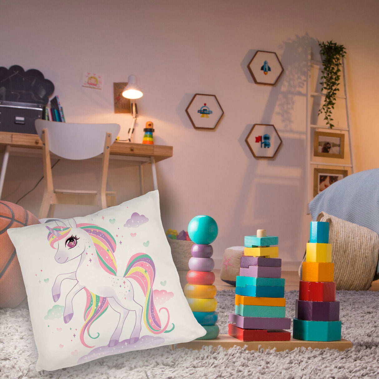 Einhorn Kissen mit Spruch Magisch wild und frei