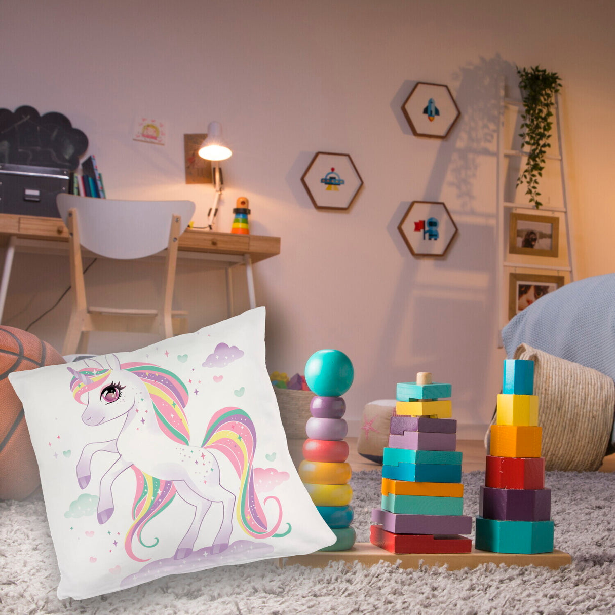 Einhorn Kissen mit Spruch Magisch wild und frei