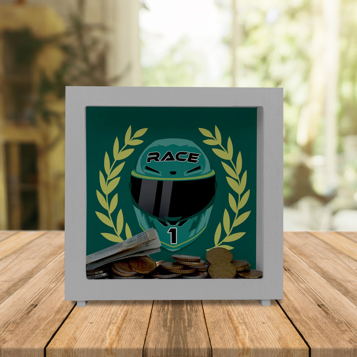 Motorsport-Helm Spardose mit Siegerkranz