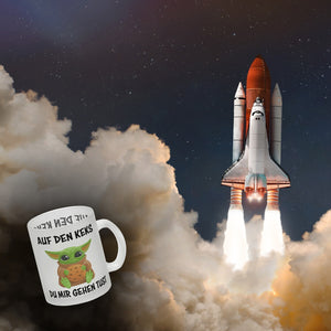 Baby-Alien Kaffeebecher mit Spruch Auf den Keks du mir gehen tust