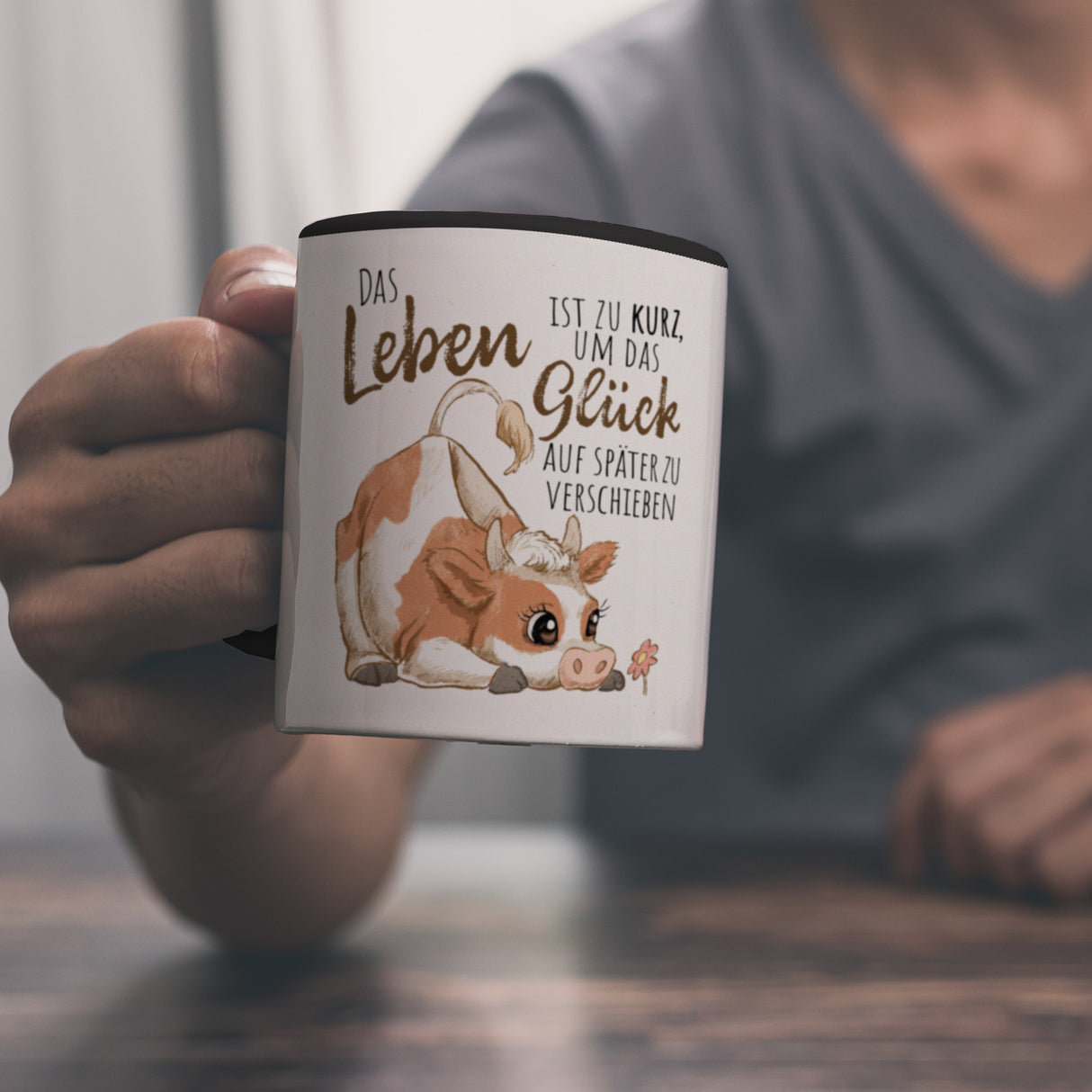 Kuh Kaffeebecher mit Spruch Das Leben ist zu kurz um das Glück zu verschieben