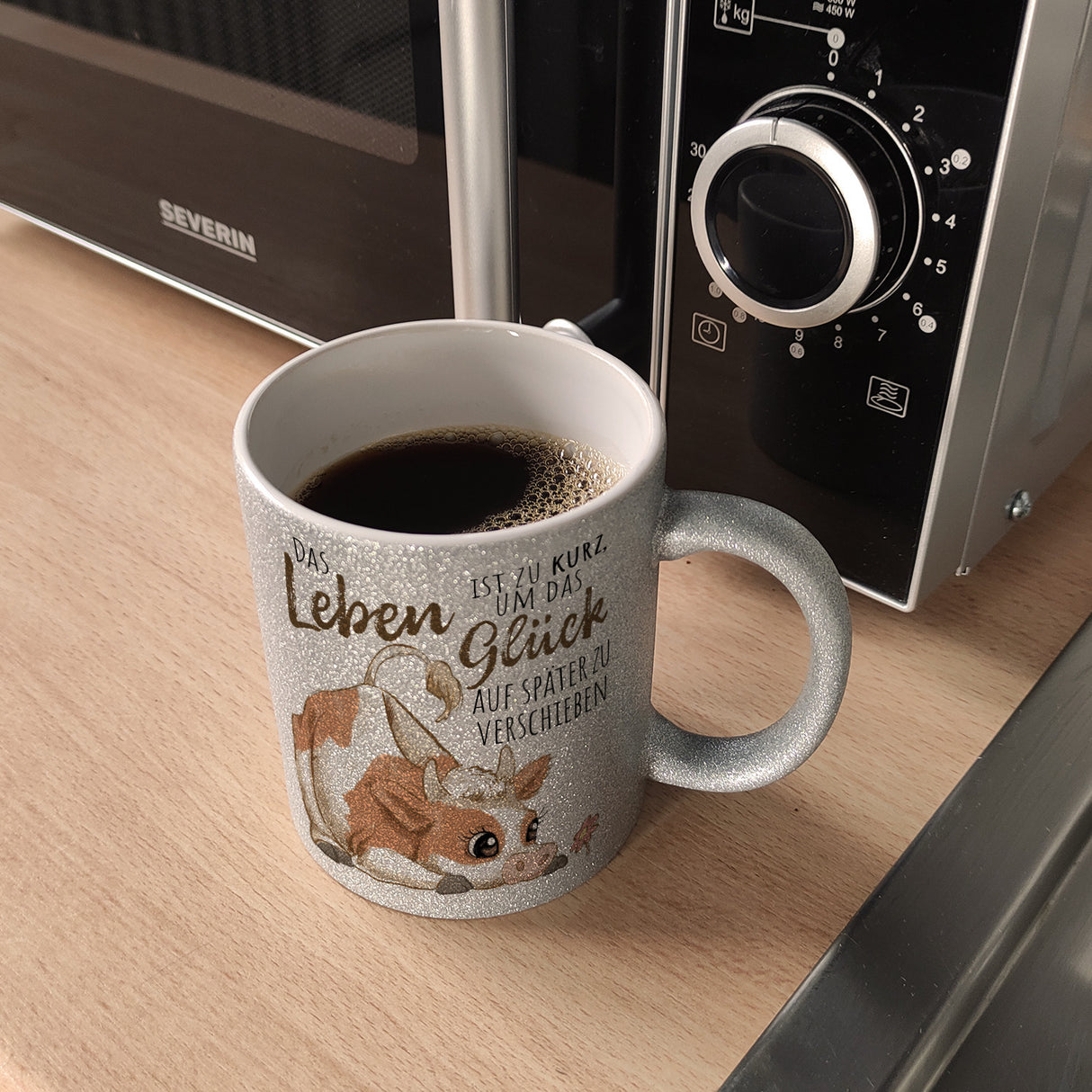 Kuh Kaffeebecher mit Spruch Das Leben ist zu kurz um das Glück zu verschieben