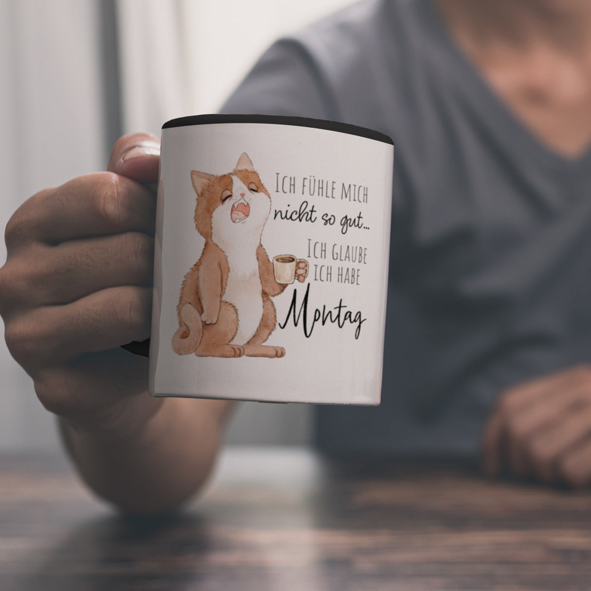 Katze Kaffeebecher mit Spruch Unwohlsein - Verdacht auf Montagsgefühl