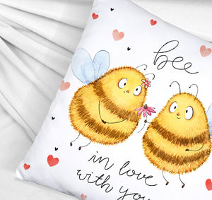 Pummel Biene Kissen mit Spruch Bee in love with you