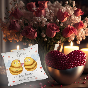 Pummel Biene Kissen mit Spruch Bee in love with you
