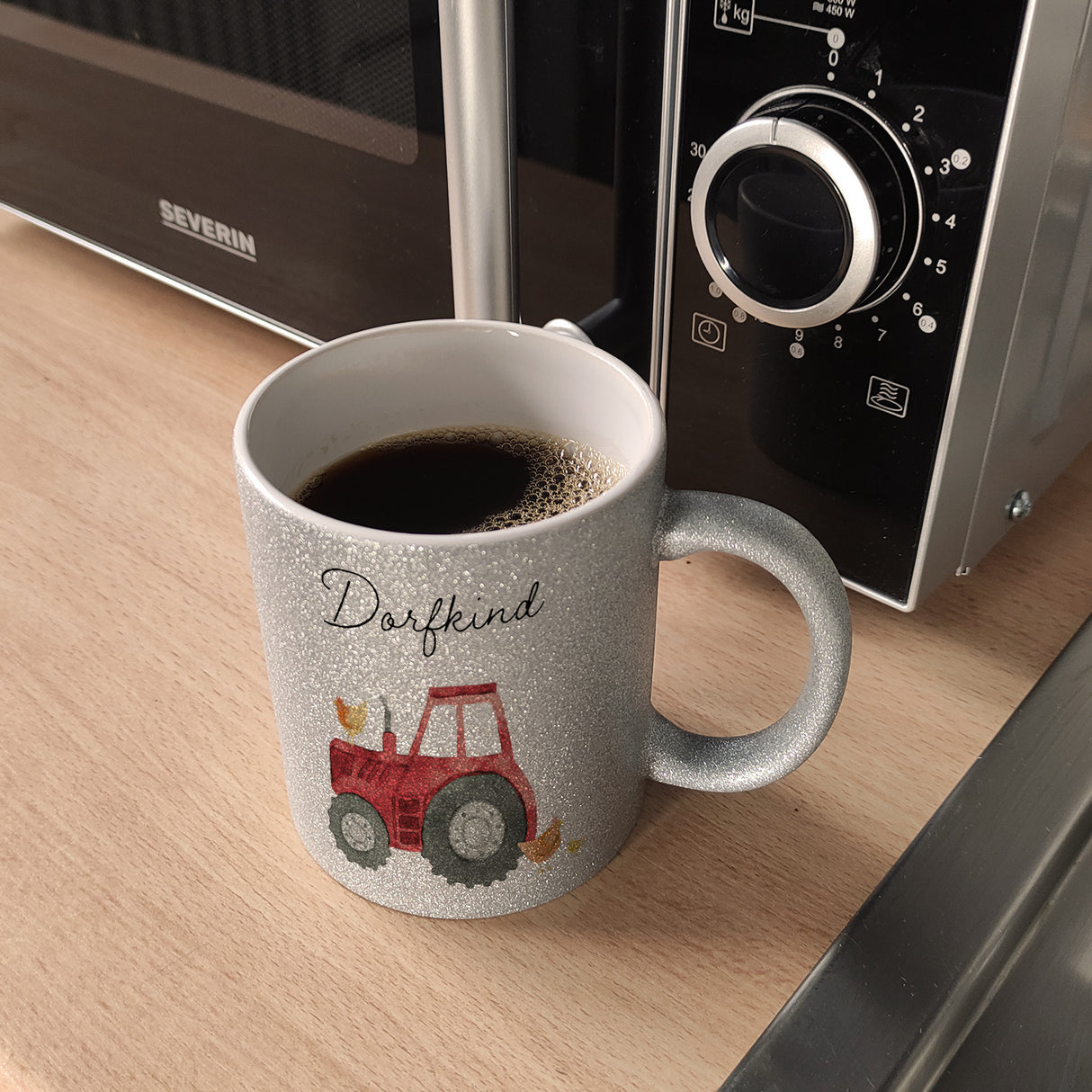 Dorfkind grüner Traktor Kaffeebecher
