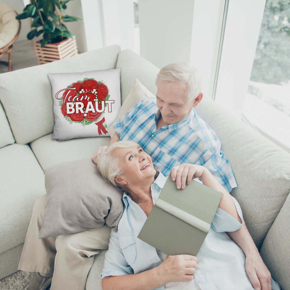Team Braut Kissen mit Rosenstrauß
