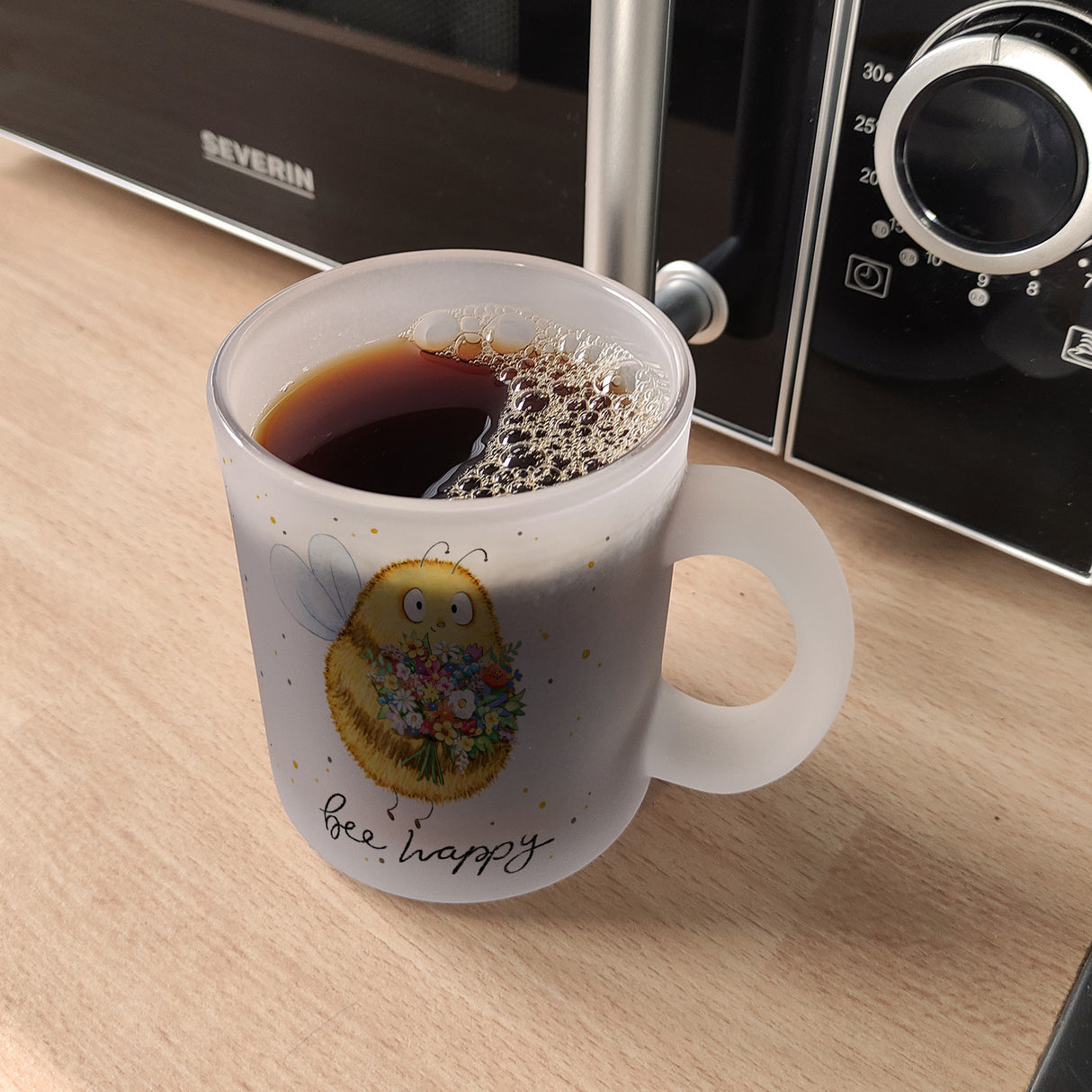 Pummel Biene Kaffeebecher mit Spruch Bee happy