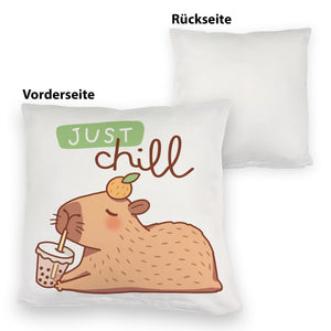 Capybara mit Bubble Tea Kissen mit Spruch Just Chill