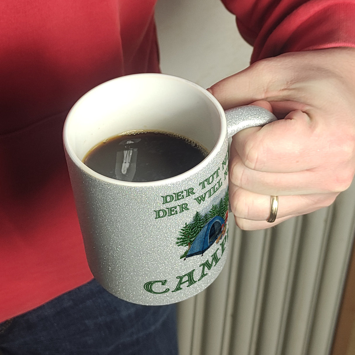 Campen Kaffeebecher mit Spruch Der tut nix der will nur Campen