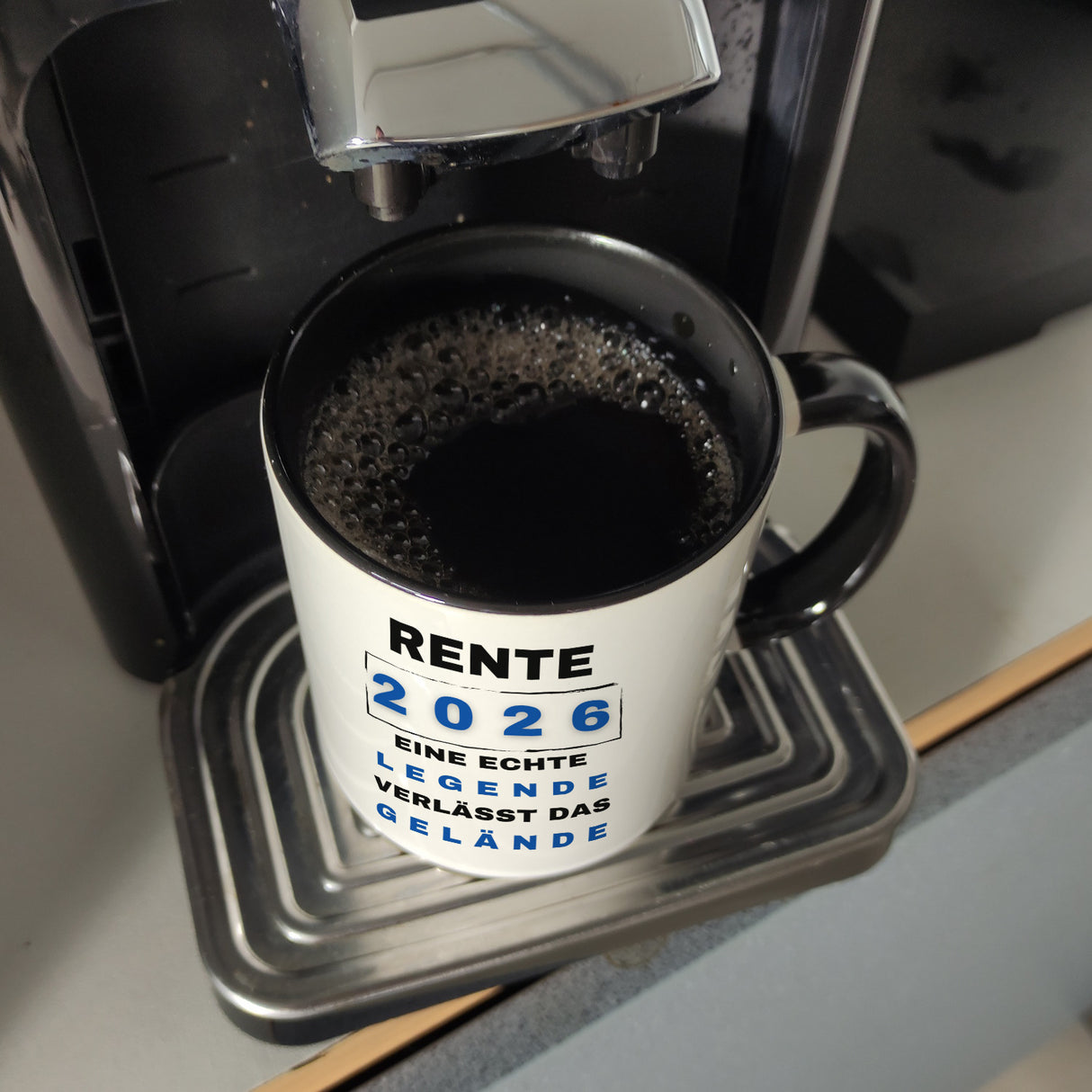 Rente 2026 Kaffeebecher mit Spruch Rente 2026 Legende geht