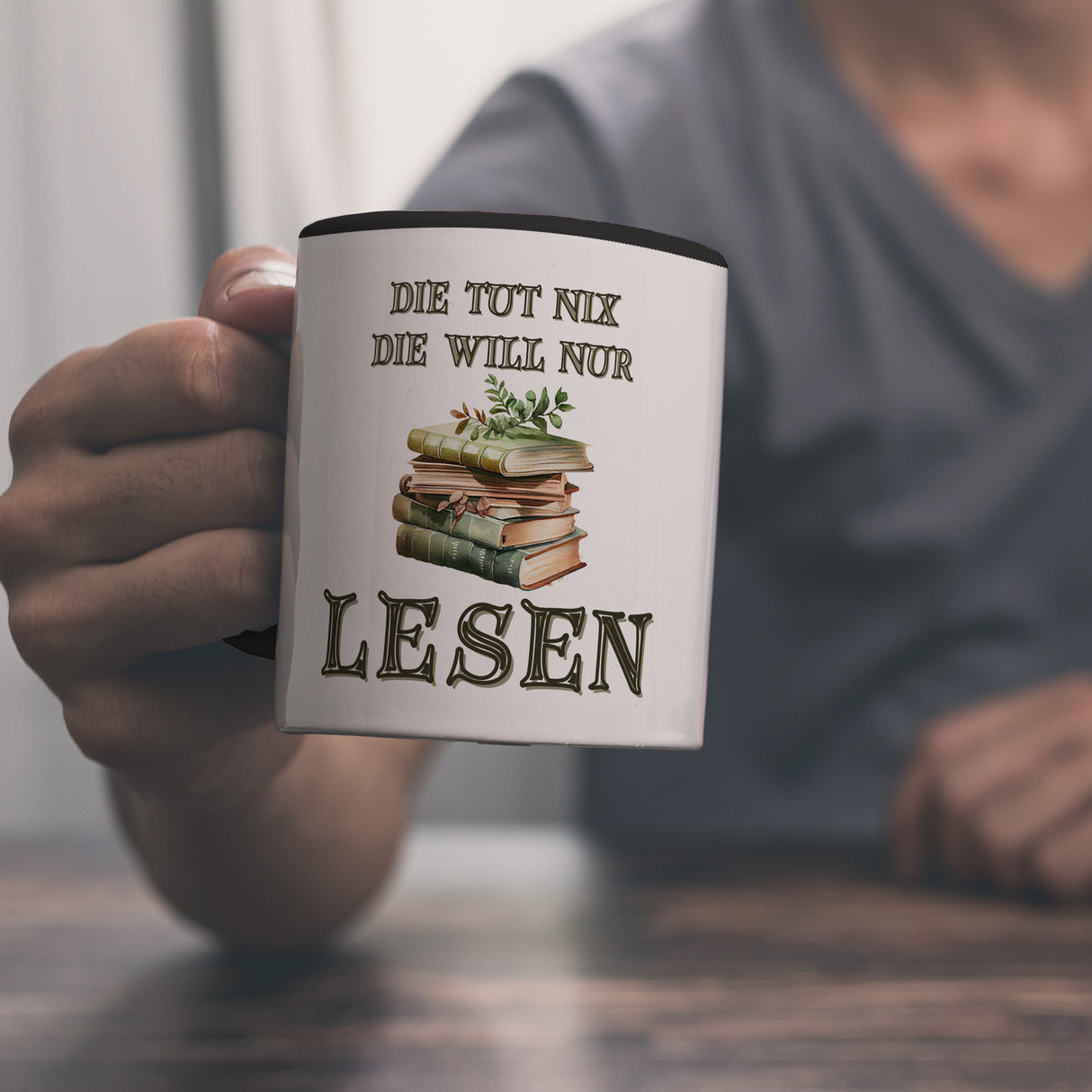 Bücher Kaffeebecher mit Spruch Die tut nix die will nur lesen
