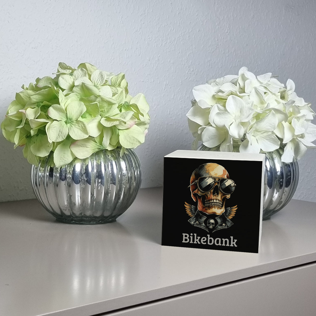 Rocker Totenkopf Spardose mit Spruch Bikebank