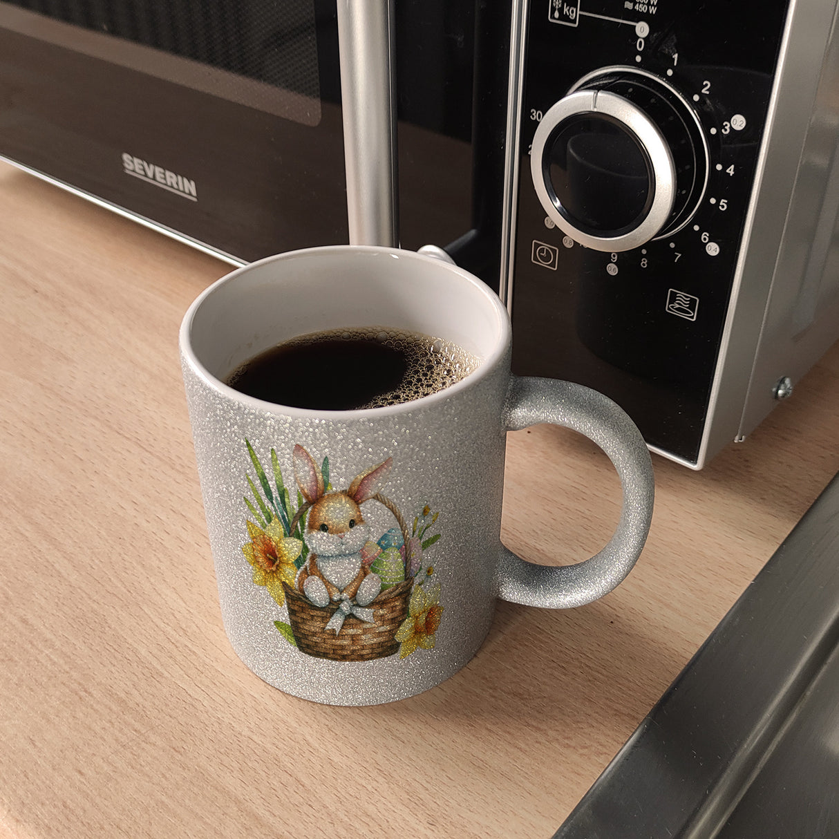 Niedlicher Osterhase im Osternest Kaffeebecher