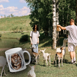 Löwenpapa mit Baby Kaffeebecher