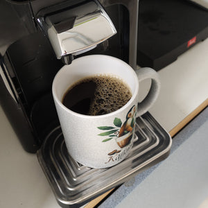 Käffchen - Affe in einer Kaffeetasse Kaffeebecher