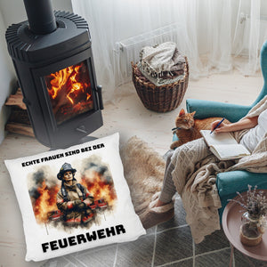 Echte Frauen sind bei der Feuerwehr Kissen