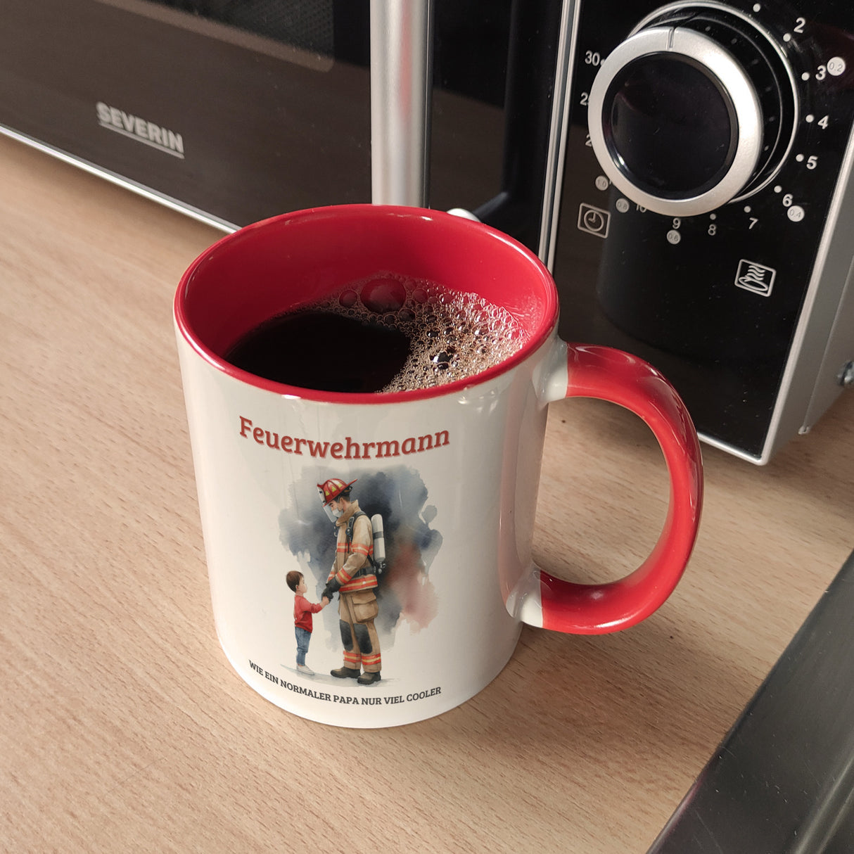 Feuerwehrmann mit Sohn Kaffeebecher