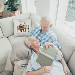 Oma und Opa auf Bank Kissen
