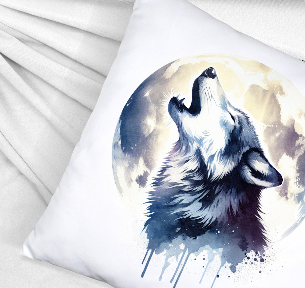 Wolf im Mondschein Kissen