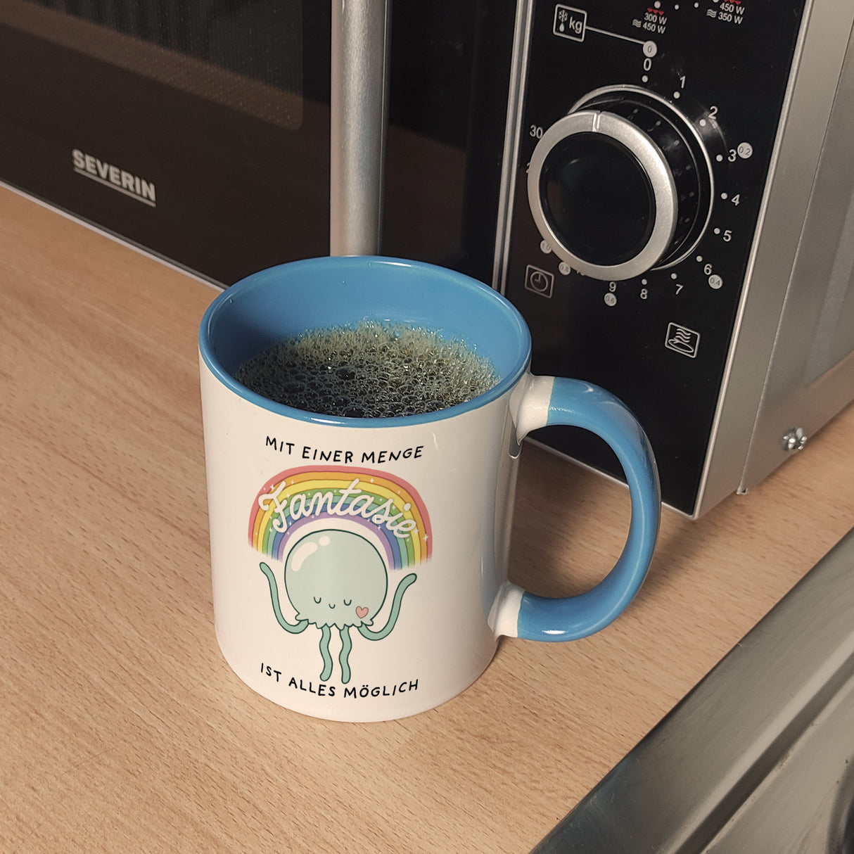 Jelly & Friends Qualle Kaffeebecher mit Spruch Mit Fantasie ist alles möglich