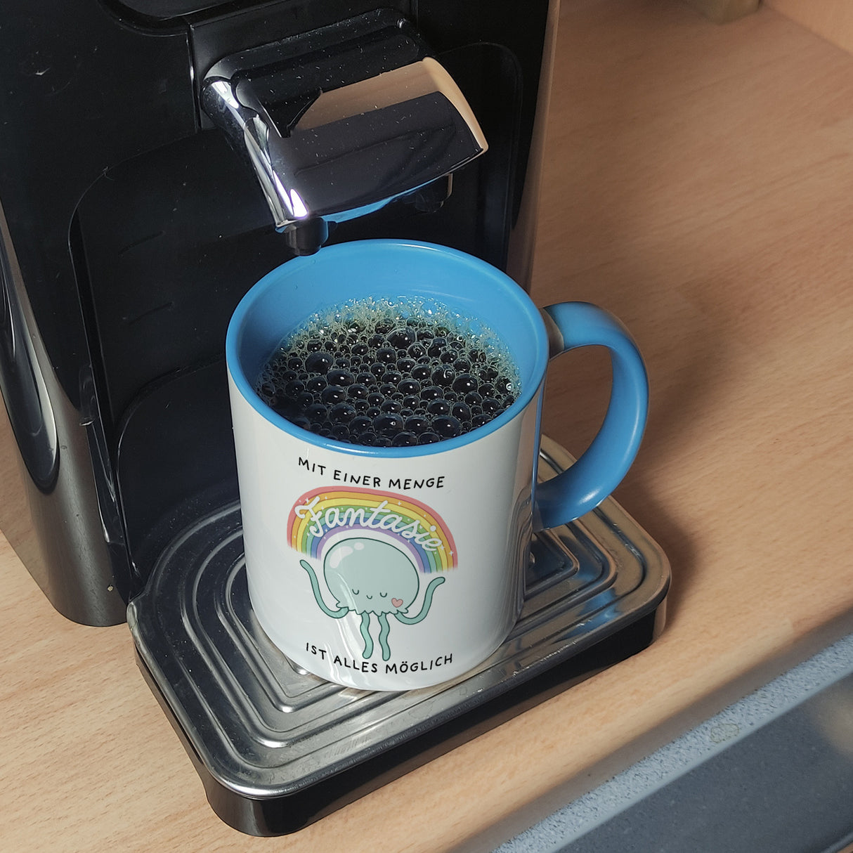 Jelly & Friends Qualle Kaffeebecher mit Spruch Mit Fantasie ist alles möglich