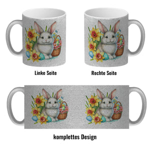 Osterhase neben Osterkorb Kaffeebecher