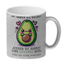 Avocado im Kawaii-Stil Kaffeebecher mit Spruch Sei du selbst oder Avocado