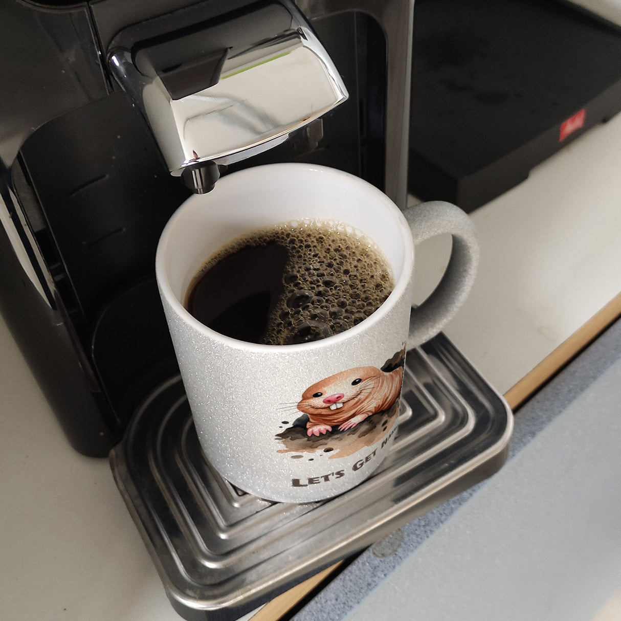 Nacktmull Kaffeebecher mit Spruch Lets Get Naked