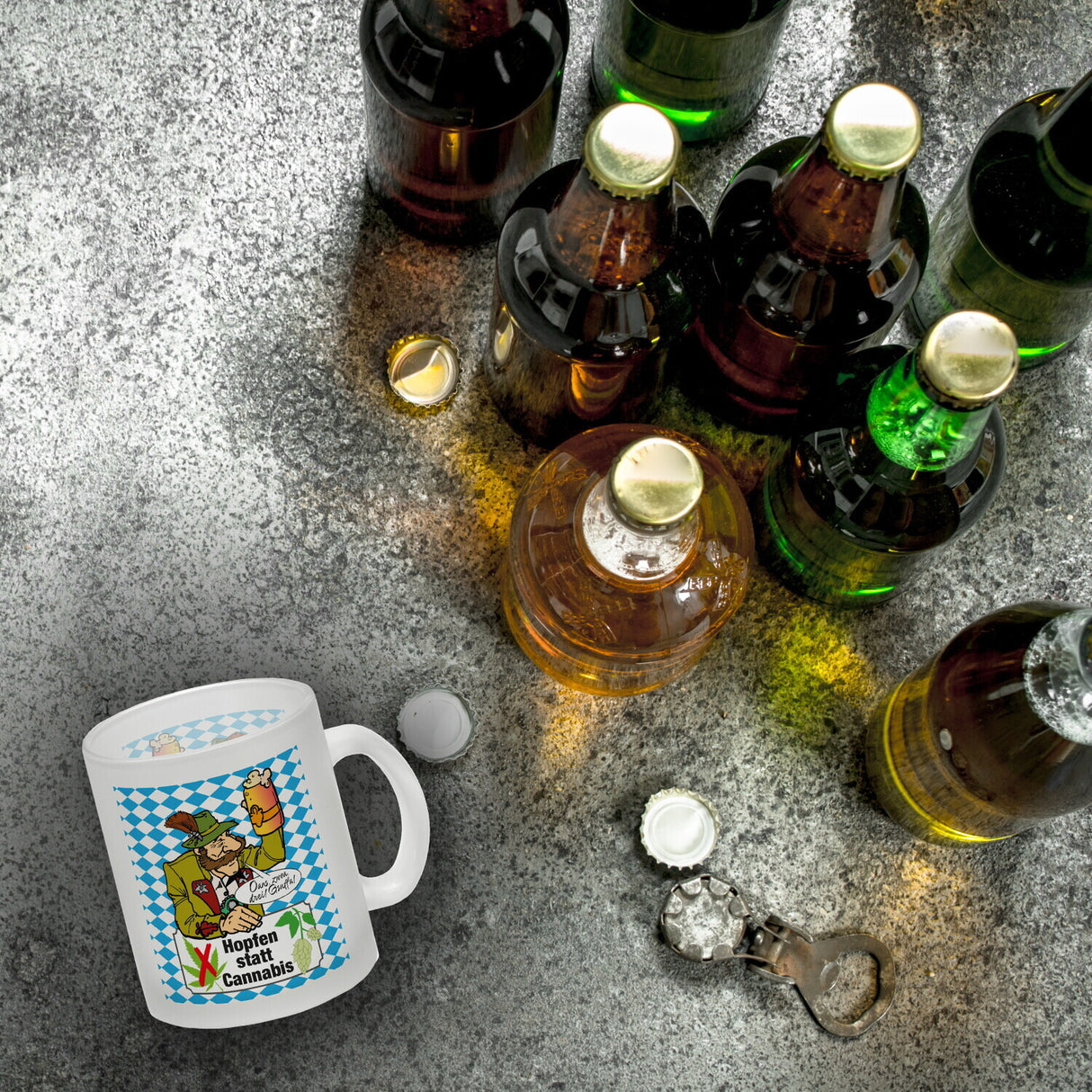 Hopfen statt Cannabis Kaffeebecher mit Spruch Oans zwoa drei Gsuffa