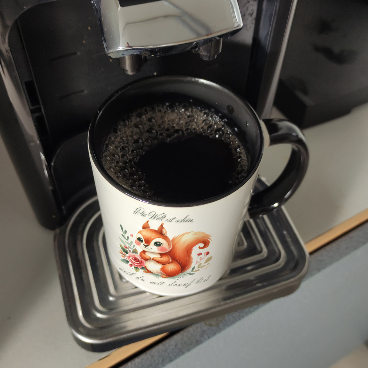 Eichhörnchen Kaffeebecher mit Spruch Welt schön da du dabei
