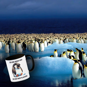 Flauschiger Pinguin Kaffeebecher mit Spruch Nicht dick nur flauschig