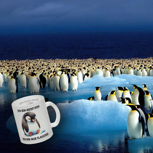 Flauschiger Pinguin Kaffeebecher mit Spruch Nicht dick nur flauschig