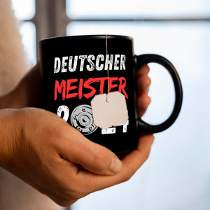 Leverkusen Meisterschale Tasse in Schwarz mit Spruch Deutscher Meister 2024