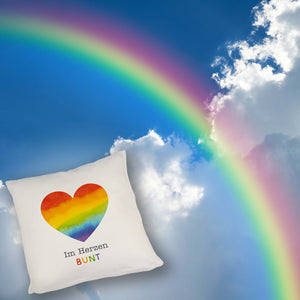 Regenbogenherz Kissen mit Spruch Im Herzen bunt