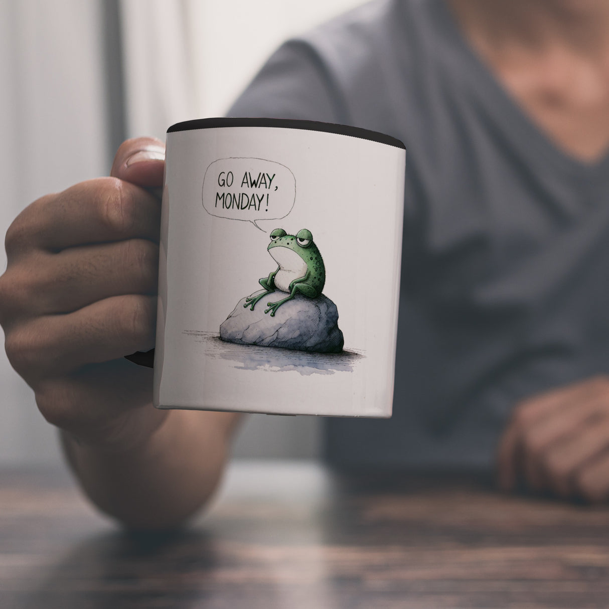 Griesgrämiger Frosch Kaffeebecher mit Spruch Go away, Monday!