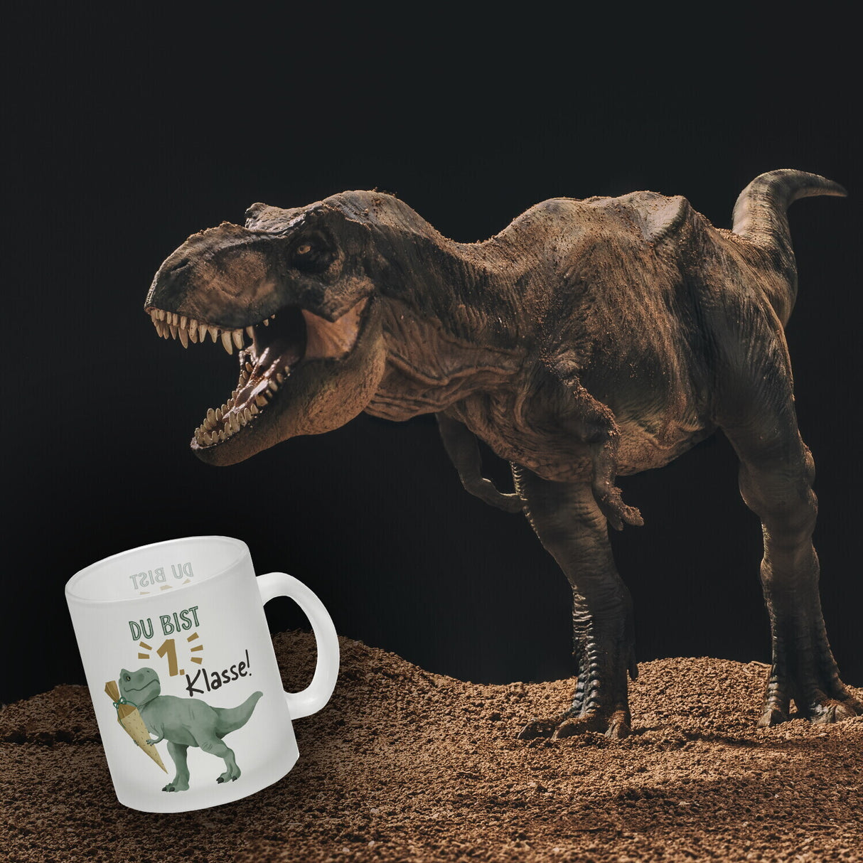 Dino mit Schultüte Kaffeebecher mit Spruch Du bist 1. Klasse!