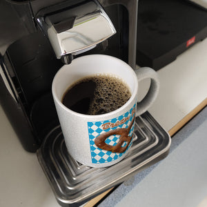 Brezelherz Bayernflagge Kaffeebecher mit Spruch Brezn Fan
