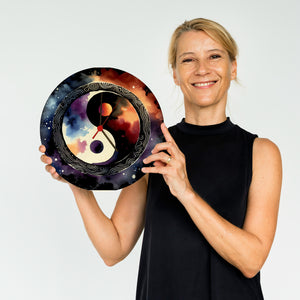 Yin und Yang Aquarell Wanduhr