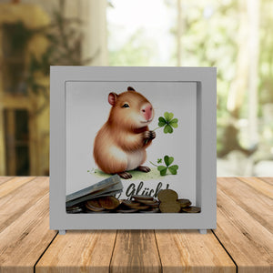 Capybara mit Kleeblatt Spardose mit Spruch Viel Glück