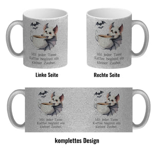 niedliche Fledermaus mit Kaffeetasse Kaffeebecher mit Spruch Jede Tasse Kaffee birgt Zauber