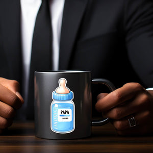 Werdender Papa Babyflasche Tasse in Schwarz mit Spruch Papa Loading
