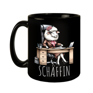 Schaf Chefin im Chefsessel Tasse in Schwarz mit Spruch Schäffin