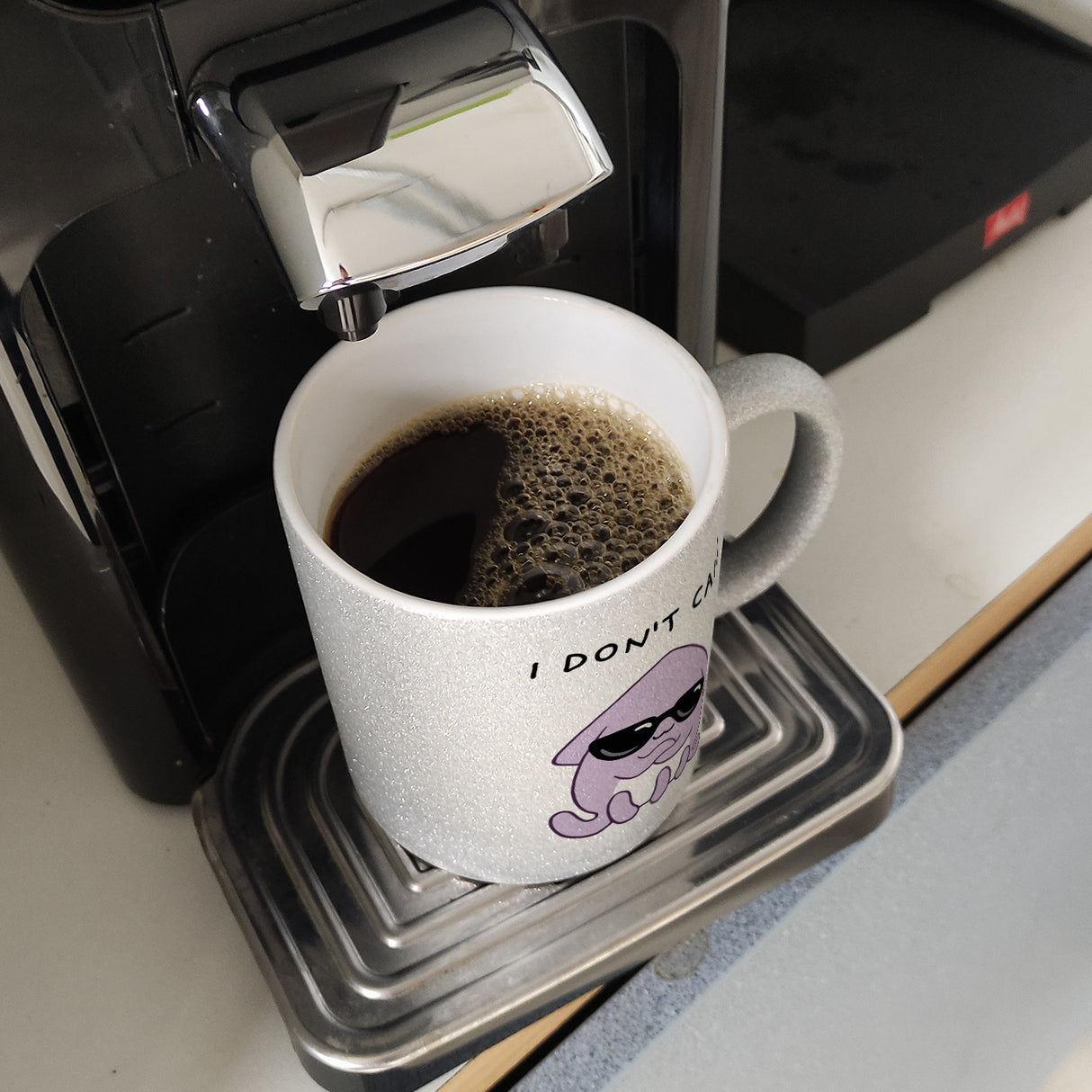 Jelly & Friends Tintenfisch Kaffeebecher mit Spruch I don‘t care